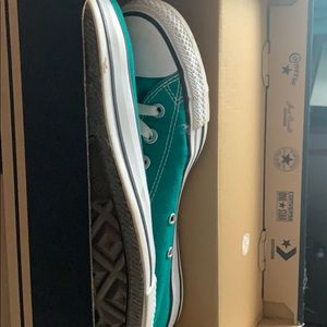 converse green lowtops